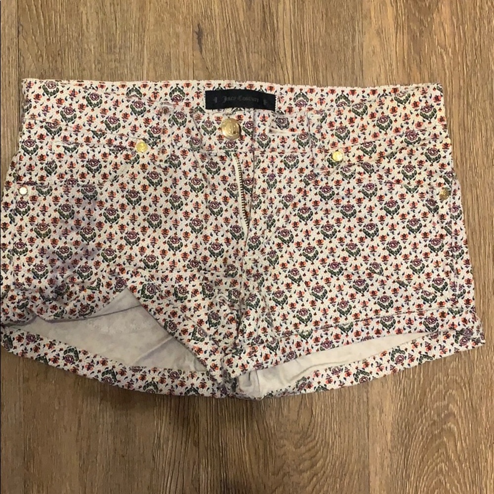 [JUICY COUTURE] Floral Shorts
